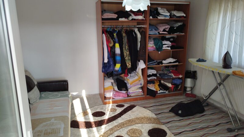 Cernica, Sat Caldararu, Central